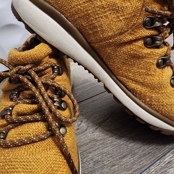 Columbia - Women's Omni-tech Hiking Shoes - Size 6.5 - Picture 6 of 8